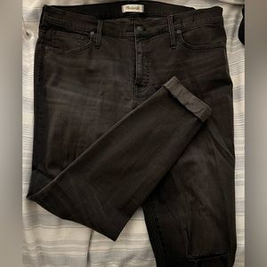 Madewell 9” High-Rise Black Charcoal Jeans Ripped Distressed size 34